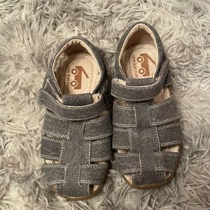 Like new. Never worn See Kai Run sandals toddler